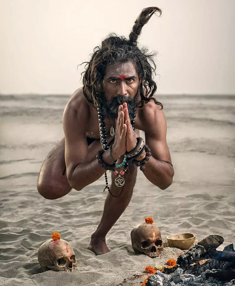 Жалаңаш әйелдердің бөкселерінің жақыннан түсірілген суреттері