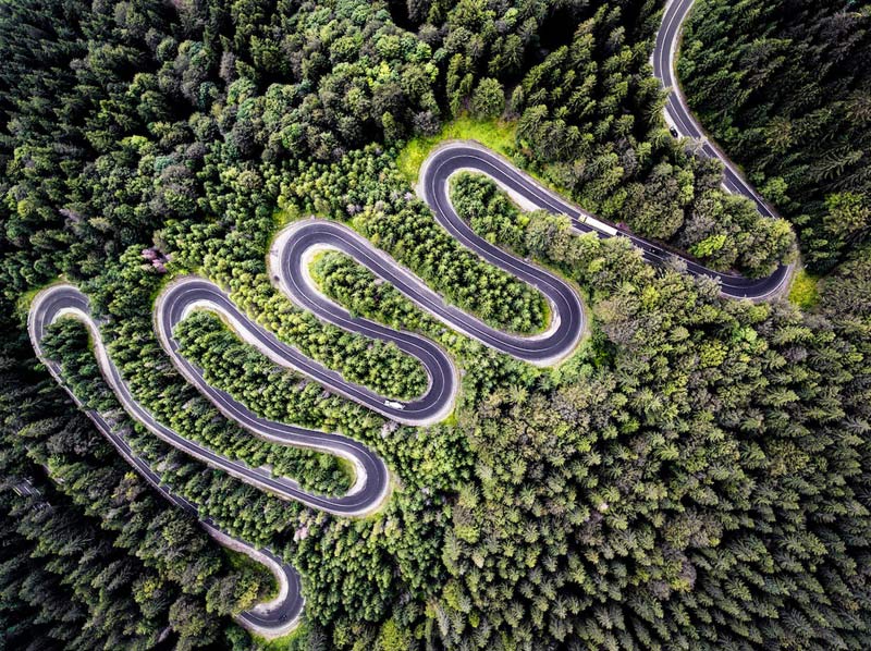 Фото дронов — горная дорога