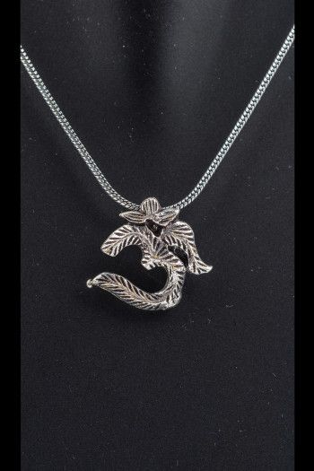 Кулон на шею Ом