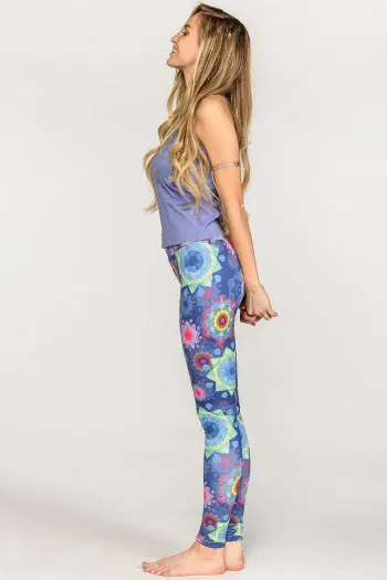 Яркие лосины йоги и спорта «Испанский рассказ»