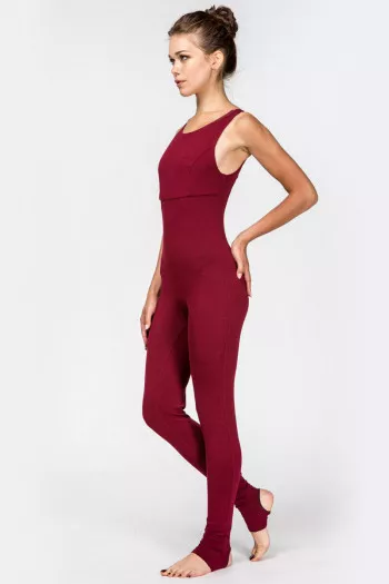 Комбинезон бордовый Актинидия