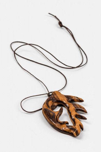 Кулон из дерева Лесной дух