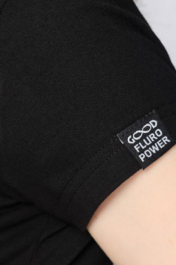 Мужская черная футболка с авторским принтом «Шаман»