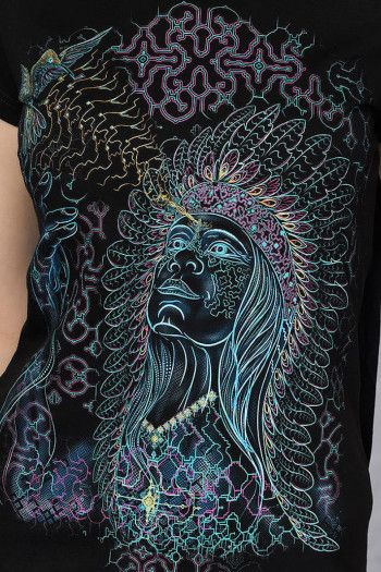 Мужская черная футболка с авторским принтом «Шаман»