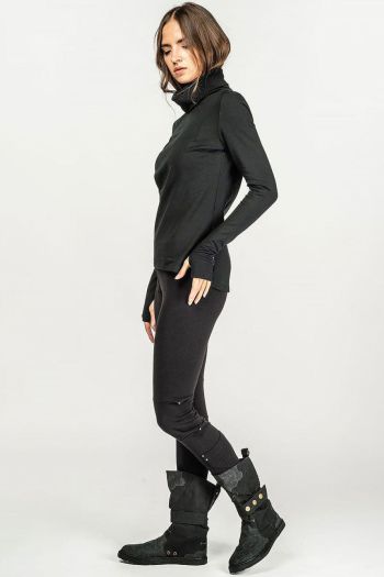Черная водолазка Джая