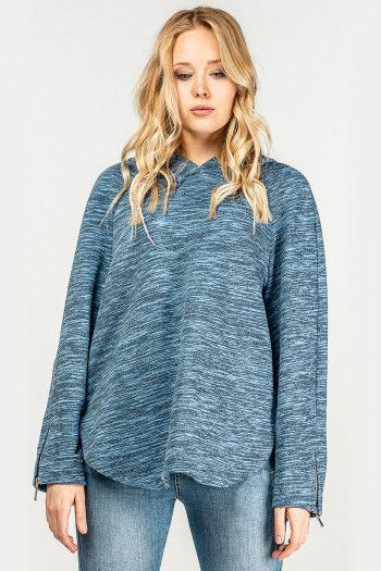 Кофта с капюшоном Аделит