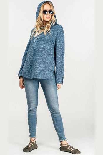 Кофта с капюшоном Аделит