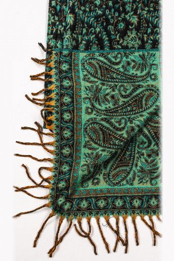 Теплая шерстяная шаль Мидгард