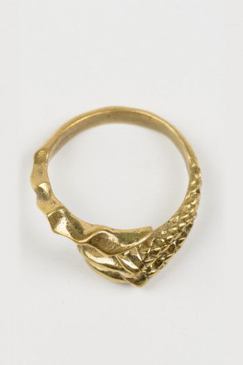 Кольцо коготь Пуна