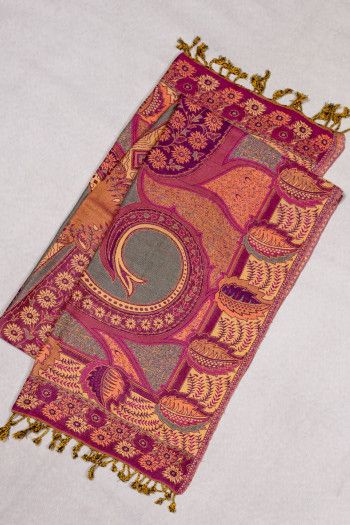 Платок с восточными узорами Кушинагар