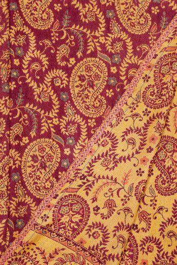 Платок с орнаментом Триссур