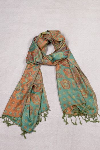 Платок с орнаментом Килт