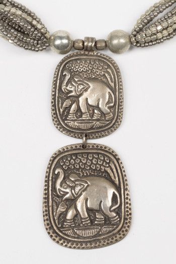 Колье Дибругарх