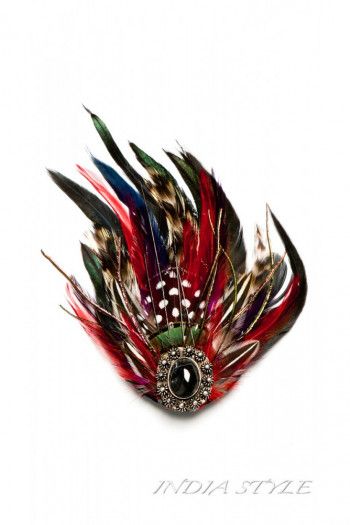 Заколка с красными перьями Циния