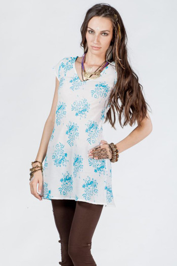 Туника с цветами Облака