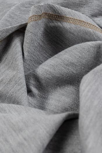 Серое асимметричное платье из футера