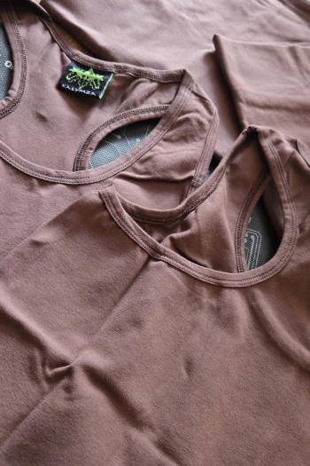 Однотонная майка Шоколад