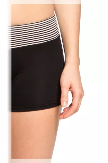 Короткие спортивные шорты Тантра