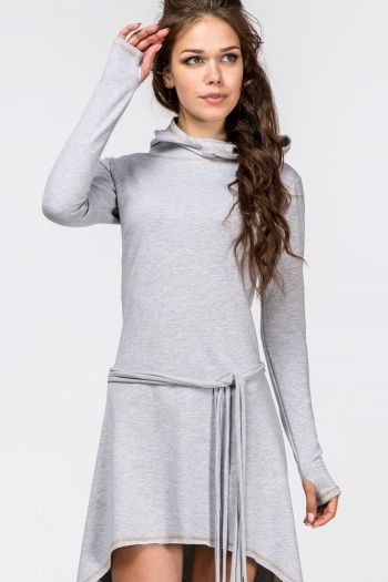 Серое асимметричное платье