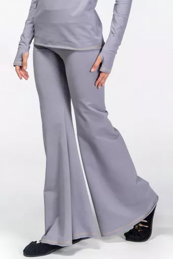 Утепленные брюки серого цвета