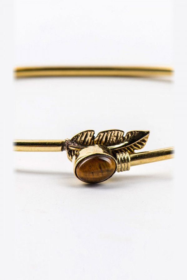 Браслет с камнем Дубовая ветка