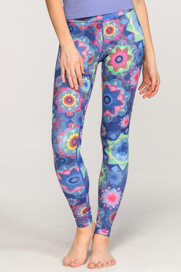 Яркие лосины йоги и спорта «Испанский рассказ»