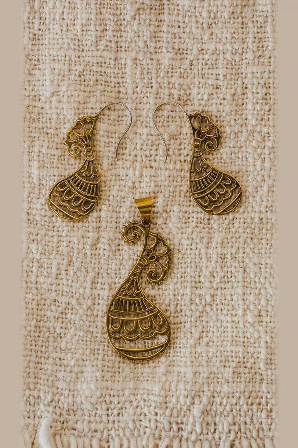 Серьги латунные Молодые ростки