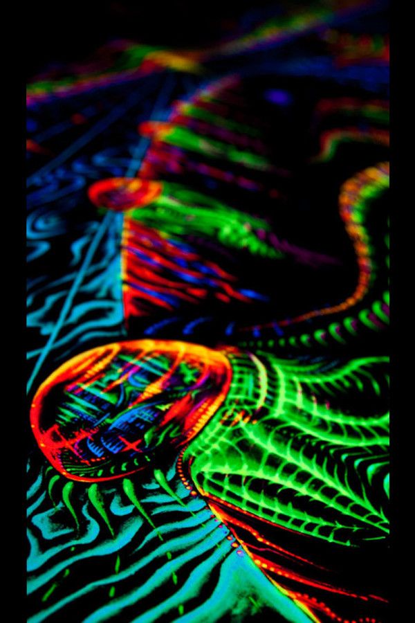 Флуоресцентный космический фон «Terraforming»