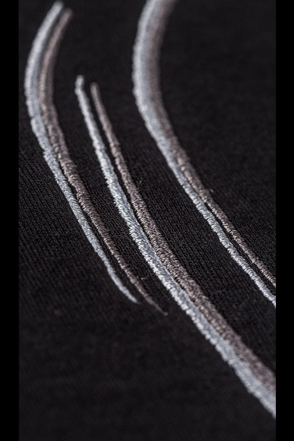 Платье с вышивкой Монокая