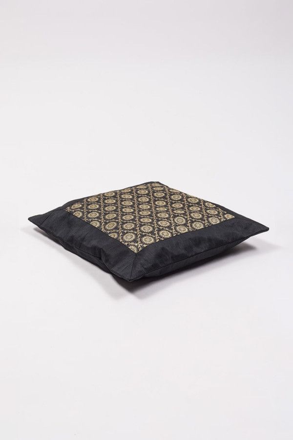 Наволочка с принтом «Сахья»