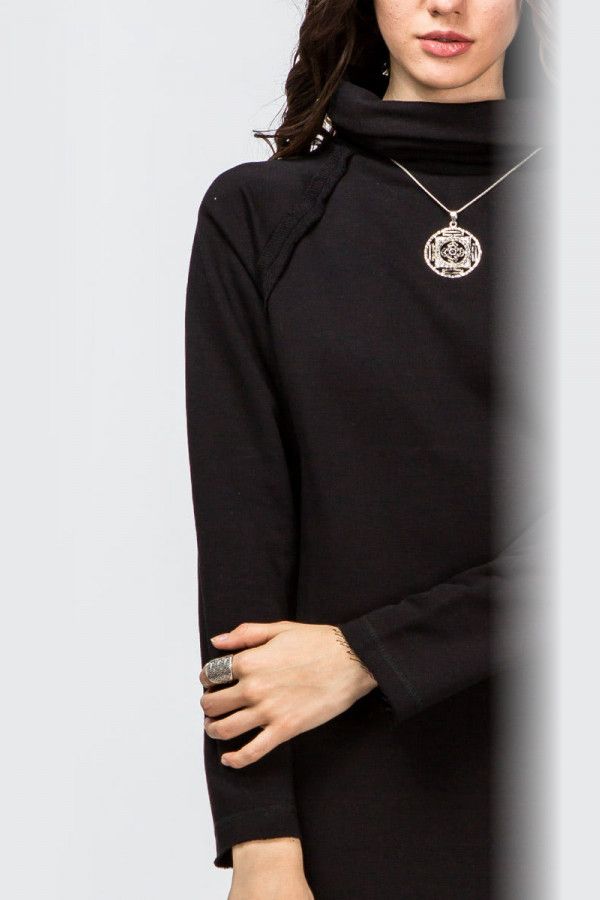 Черное длинное платье Годжи