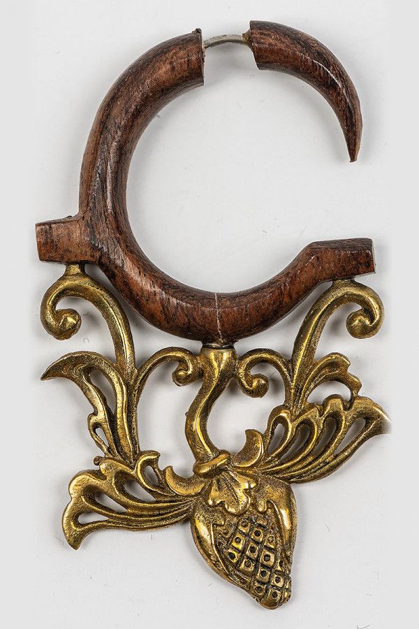 Деревянные серьги Джабхат