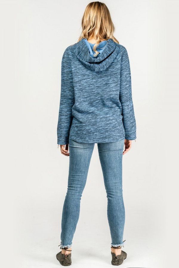 Кофта с капюшоном Аделит