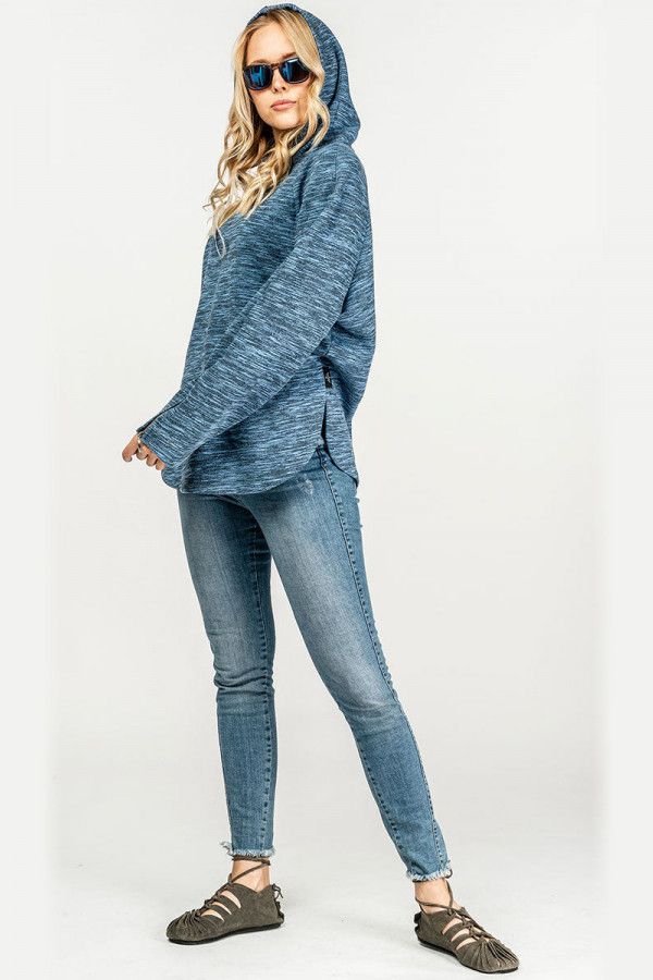 Кофта с капюшоном Аделит