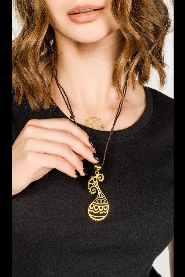 Черная женская футболка Иствуд