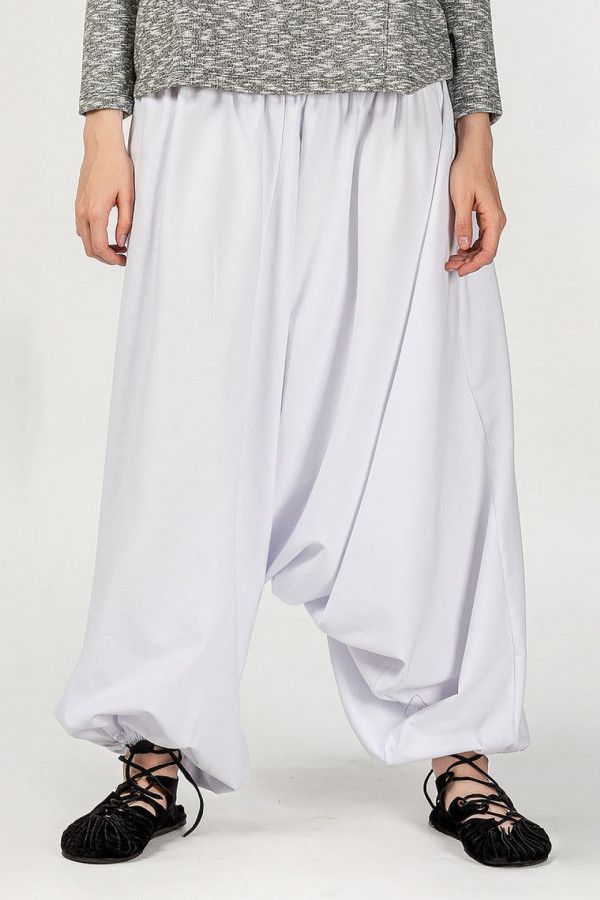 Белые демисезонные шаровары Ятрофа