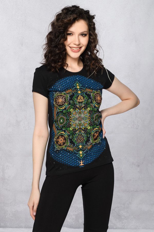 Женская футболка «Universal Mandala»