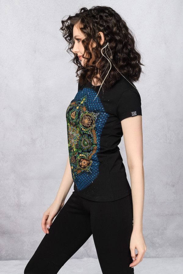 Женская футболка «Universal Mandala»