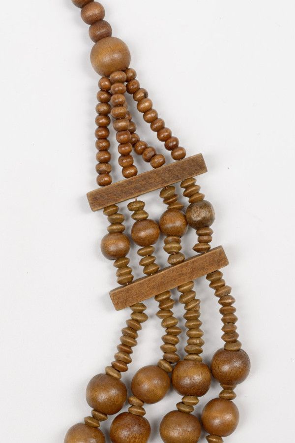 Деревянные бусы Харипурна