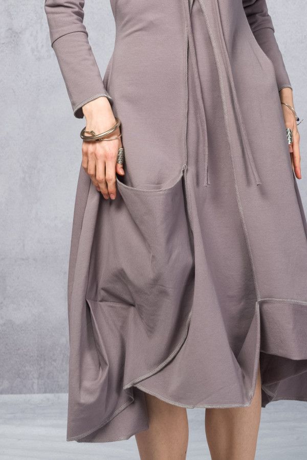 Серое платье миди Камелия