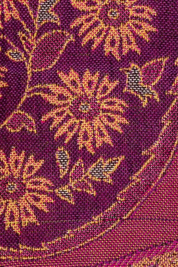 Шарф с восточными узорами Кушинагар