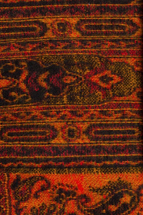 Теплый палантин с бахромой Сурат