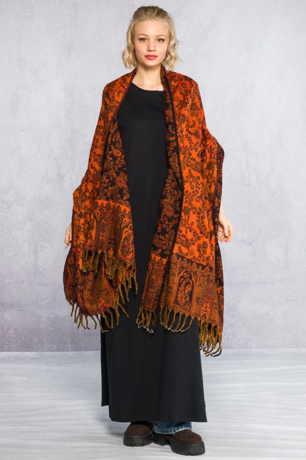 Теплый палантин с бахромой Сурат