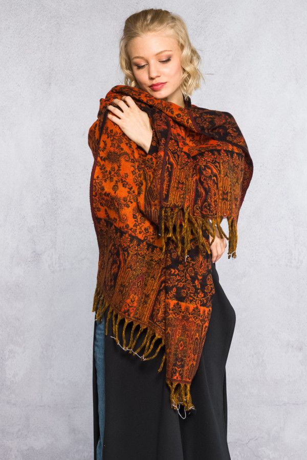 Теплый палантин с бахромой Сурат