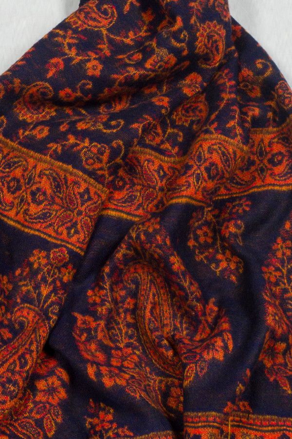 Теплый женский палантин Ханты