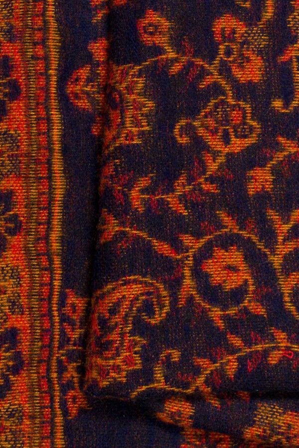 Теплый женский палантин Ханты