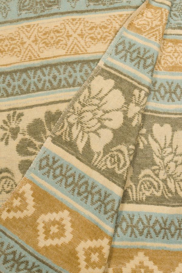 Плед Майавада