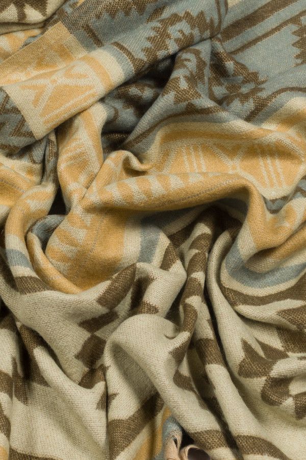 Теплый изысканный Палантин Майоран