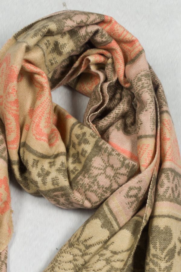 Теплый шарф Ажурные цветы