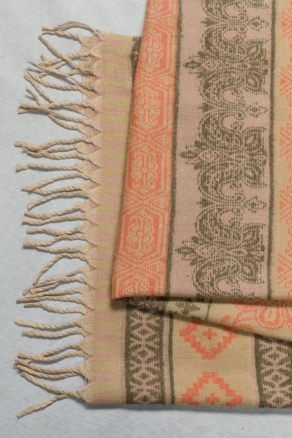 Теплый шарф Ажурные цветы